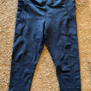 Zyia Dark Navy Camo Light n Tight 20” leggings hi rise capri pocket 16-18